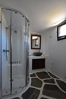 Petra Holiday Village