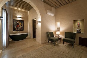Luvi Cave Hotel