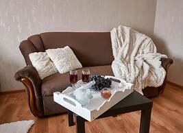 PaulMarie Apartments on Mira 25B