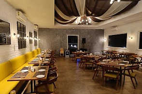 Hotel Le ROI Lake View koti