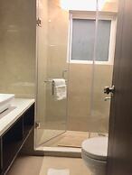 Hotel Le ROI Lake View koti