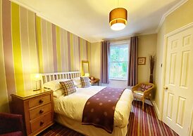 Lakes End Guest House