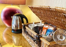 Lakes End Guest House