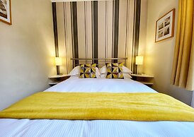 Lakes End Guest House