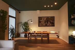 Chambre d'Amis by Alix