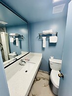 Casa Playa Inn & Suites Stanton Anaheim Area