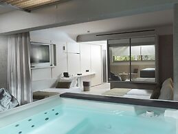 Nautilux Rethymno by Mage Hotels