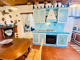 Villa Pavoncella Con Piscina