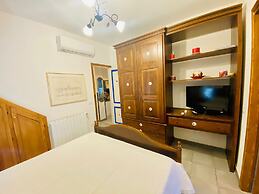 Villa Pavoncella Con Piscina