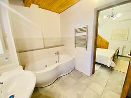 Villa Pavoncella Con Piscina