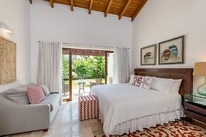 Luxurious 5-bdr villa at Casa de Campo