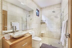 Luxurious 5-bdr villa at Casa de Campo