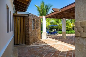 Luxurious 5-bdr villa at Casa de Campo