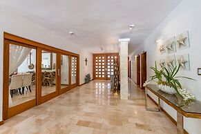 Luxurious 5-bdr villa at Casa de Campo