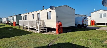 Lovely Caravan at Ingoldmells Just Behind Sealands