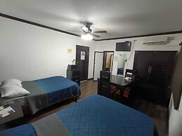 Hotel Garcias Suites