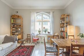 Cosy Quiet Apartment Close to the Sea and Parks