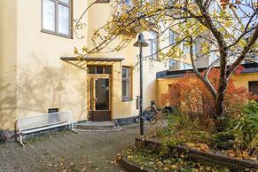 Cosy Quiet Apartment Close to the Sea and Parks