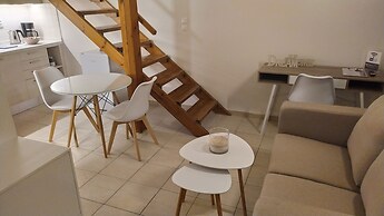 Uni Island City Suites