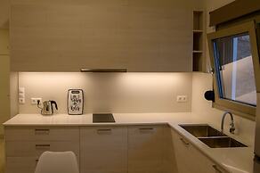 Uni Island City Suites