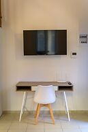 Uni Island City Suites