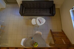 Uni Island City Suites