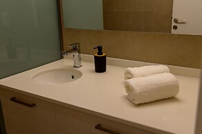 Uni Island City Suites