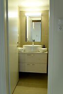 Uni Island City Suites