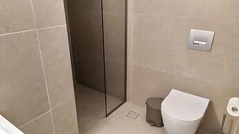 Uni Island City Suites