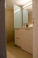 Uni Island City Suites