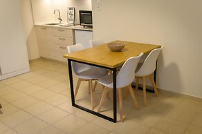 Uni Island City Suites