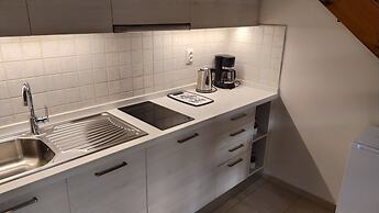 Uni Island City Suites