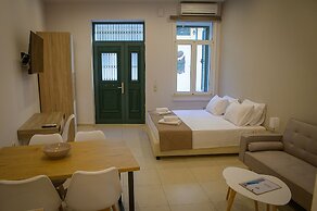 Uni Island City Suites