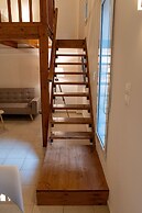 Uni Island City Suites