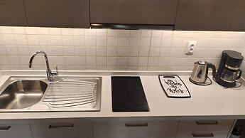 Uni Island City Suites