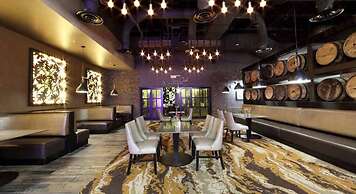 Oak Grove Racing Gaming & Hotel