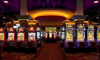 Oak Grove Racing Gaming & Hotel