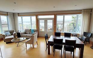 Au Sommet du Lac Magog