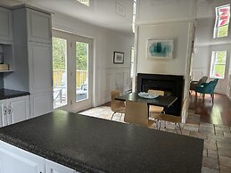 Au Sommet du Lac Magog