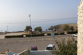 Villa Solare con piscina fronte mare