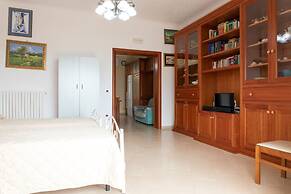 Villa Solare con piscina fronte mare