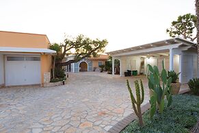 Villa Solare con piscina fronte mare