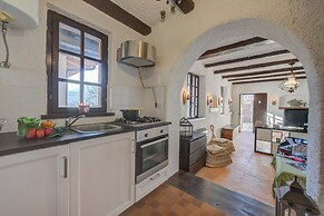 Cosy Nest - Terrace & Parking Private