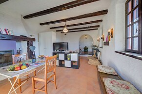 Cosy Nest - Terrace & Parking Private