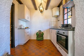 Cosy Nest - Terrace & Parking Private