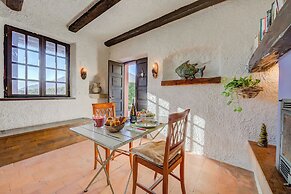 Cosy Nest - Terrace & Parking Private