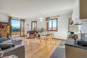 The Cottage Garden-2 km From the Lake