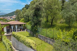 Cosy Nest - Terrace & Parking Private