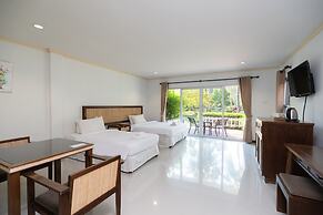 Thara Cholapruek Resort