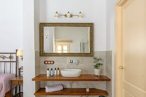 Seranova Luxury Hotel - Adults Only